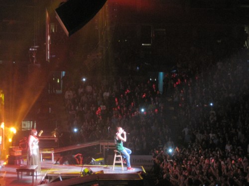 Mary Lambert and Macklemore sing "Same Love"