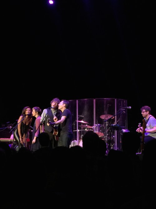 Greg Tannen and his band, including Amanda Brown, joined by The Weepies for "Vegas Baby"